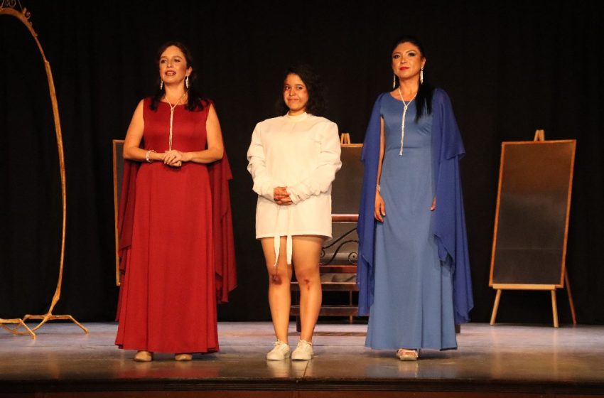  La puta en el manicomio y El espejo